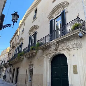 2* Bed and breakfast Palazzo Rollo