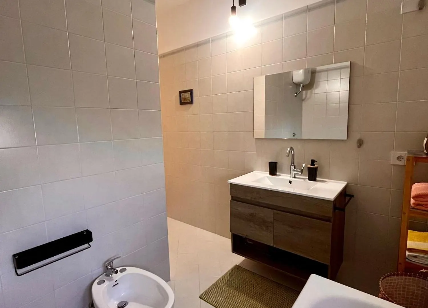 לצ'ה Amy'S Apartment